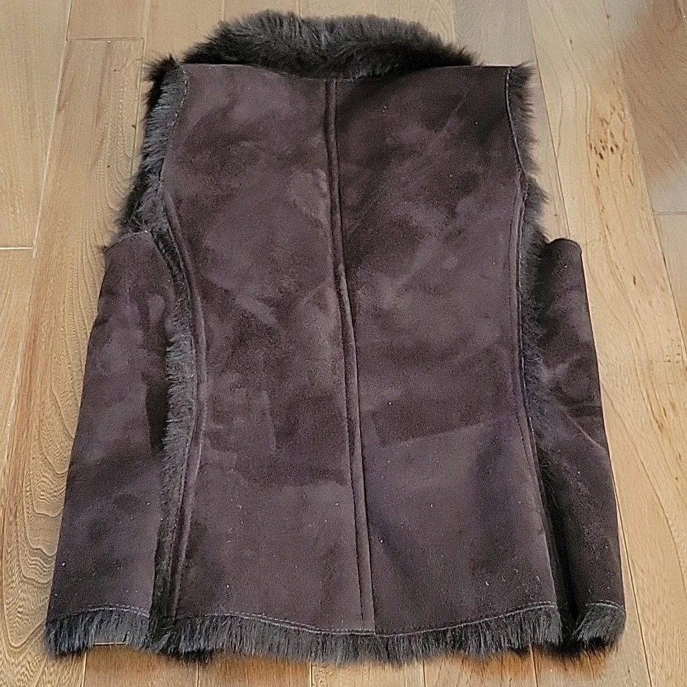 Boden faux suede‎ and fur brown vest 6